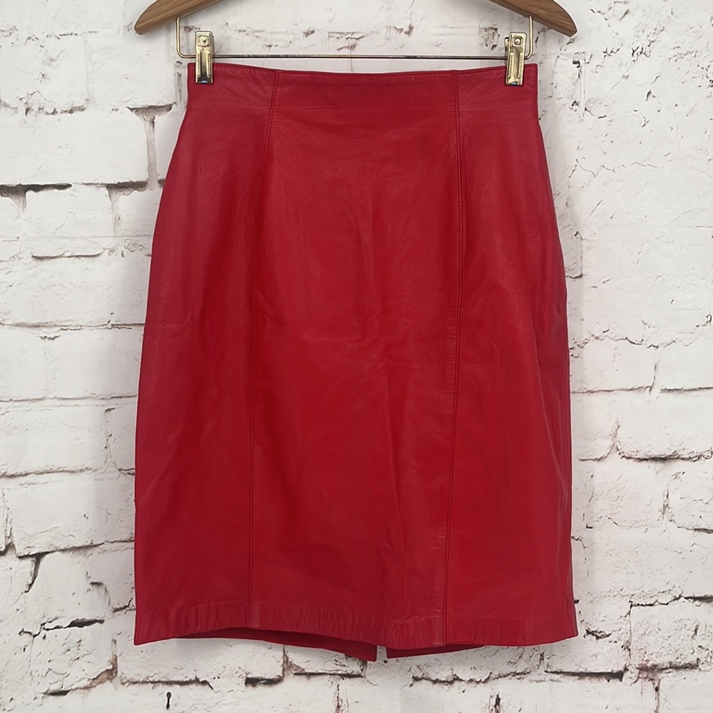✨VINTAGE✨ High Waisted Leather Pencil Skirt, Size 8